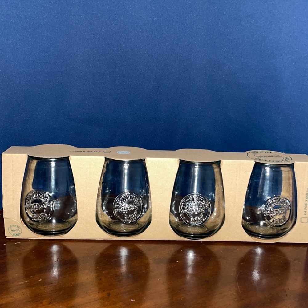 4 piece San Miguel Vidrios Spain glass wine cups